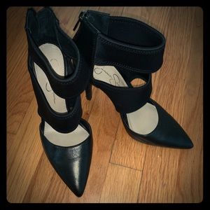 Size 7 black Jessica Simpson pumps